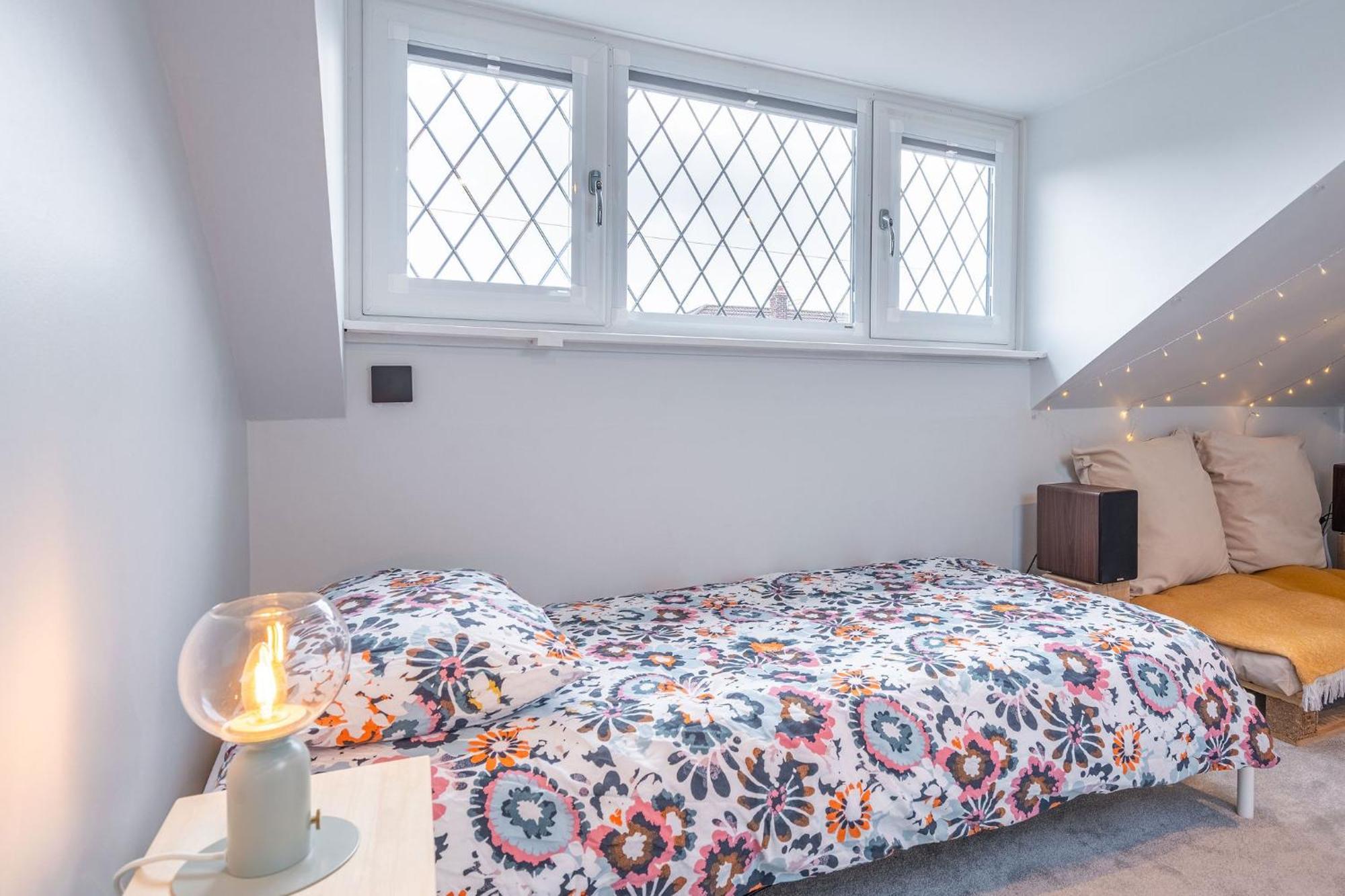 Nature Inspired Bungalow With 3 Rooms - 10 Mins From Manchester Airport Timperley Kültér fotó
